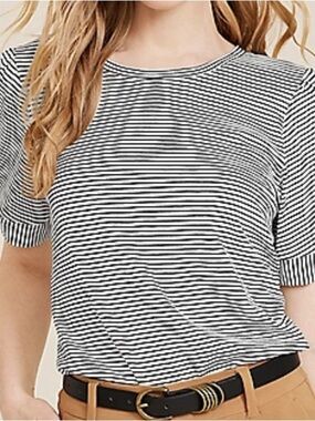Maurices Black & White Striped Short Sleeve Tee